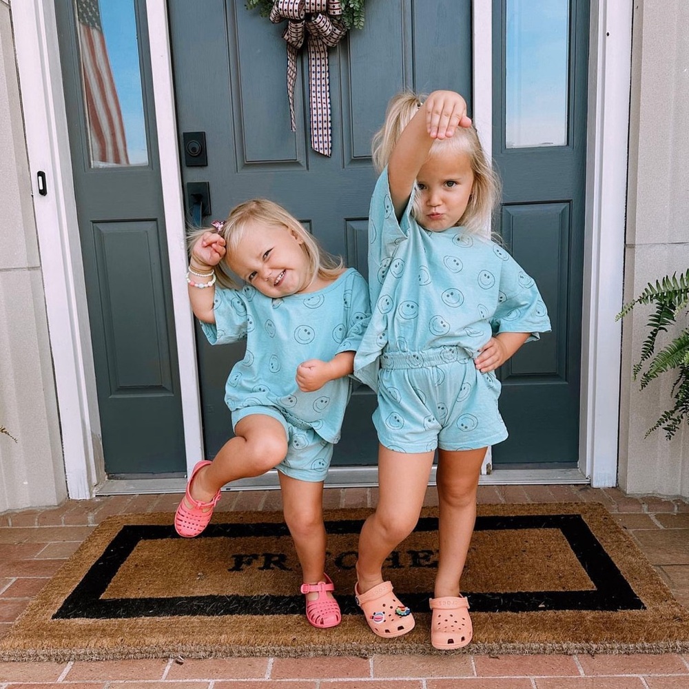 Indy & Pippa bright blue smiles daydreamers set NWT 12m oversized